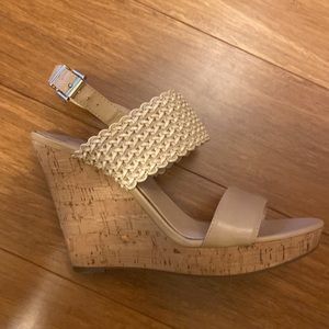 Jessica Simpson nude wedge heel